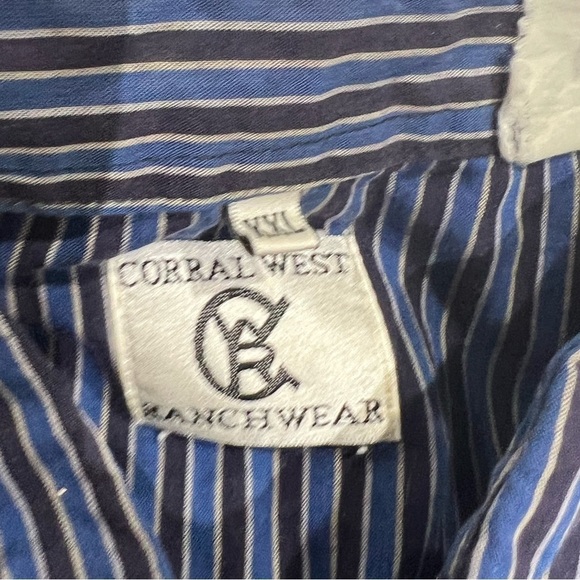 Vintage Corral Western Short Sleeve Pearl Snap Cowboy Button Down Shirt - Picture 5 of 5